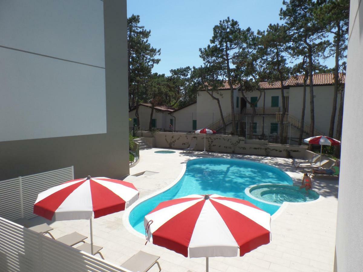 Residence Melograno Bibione Eksteriør bilde