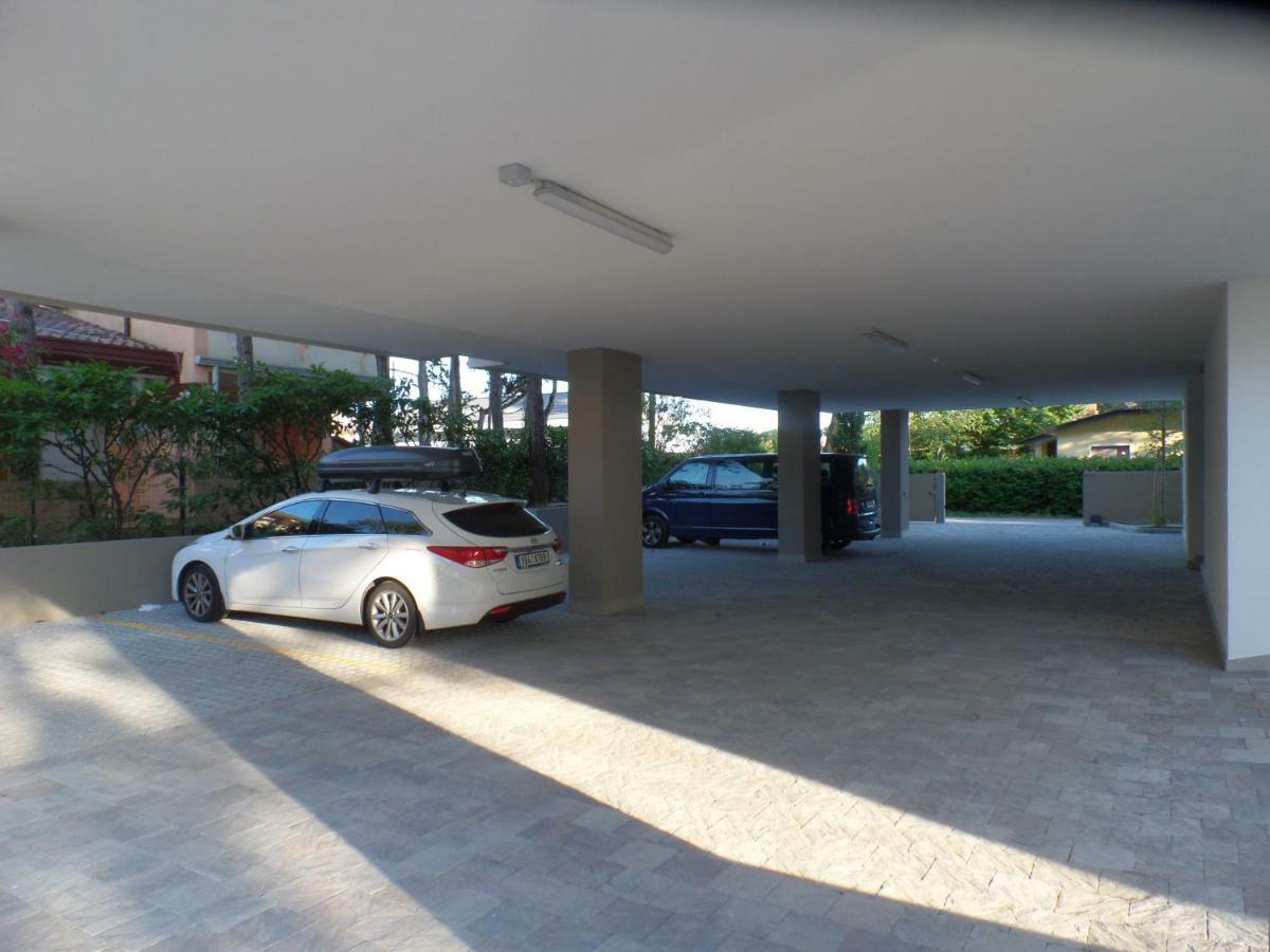 Residence Melograno Bibione Eksteriør bilde