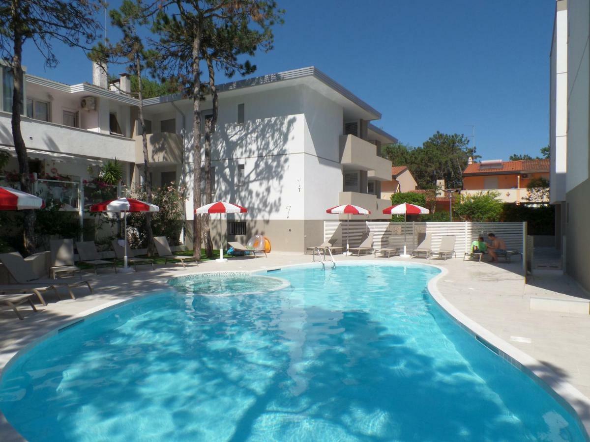 Residence Melograno Bibione Eksteriør bilde